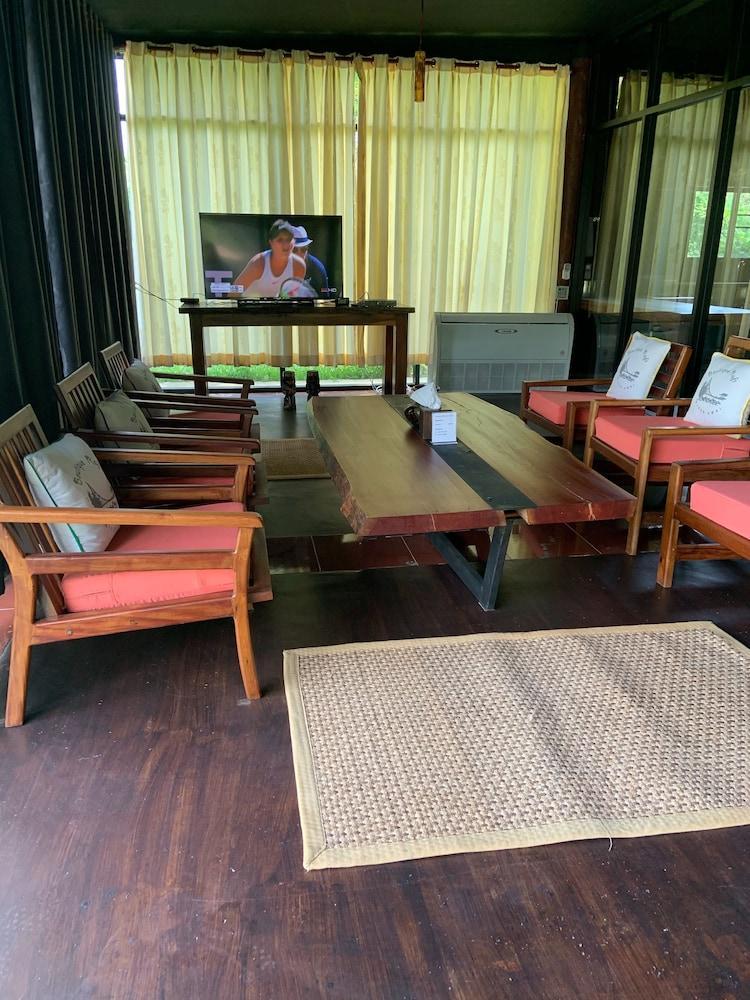 Ban Huai Maenam Noi Boutique Raft Resort, River Kwai מראה חיצוני תמונה